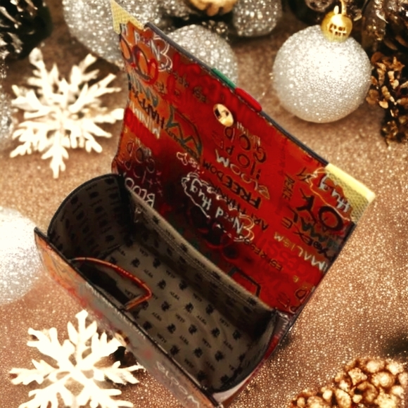 Preppy Cognac Billboard Print Designer Handbag and Wallet Set - Picture 3 of 4